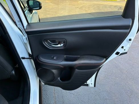 Used 2023 Honda HR-V Sport image 17