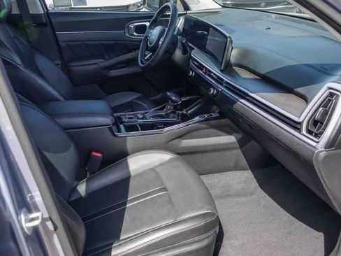 Certified 2024 Kia Sorento SX AWD/4WD image 15