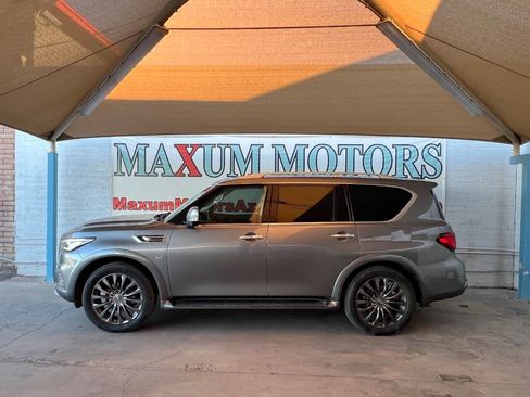 Used 2019 INFINITI QX80 Luxe image 2