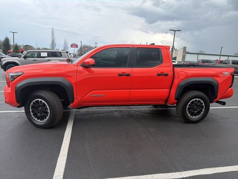 Used 2024 Toyota Tacoma TRD Off-Road image 1