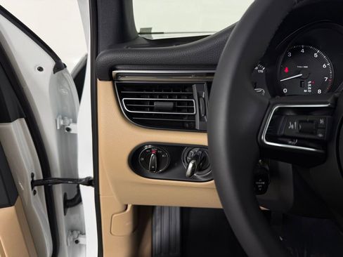 New 2026 Porsche Macan AWD/4WD image 30