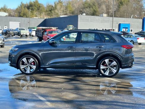 Used 2025 Audi SQ5 Premium Plus image 3
