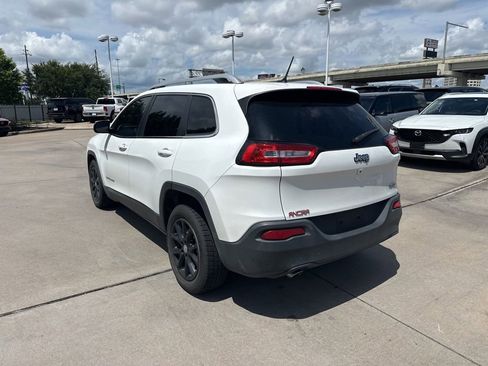 Used 2015 Jeep Cherokee Latitude FWD image 7