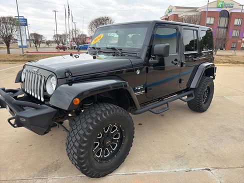 Used 2016 Jeep Wrangler Unlimited Sahara w/ Max Tow Package image 3