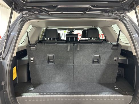 Used 2024 Toyota 4Runner SR5 Premium w/ Moonroof Package AWD/4WD image 17