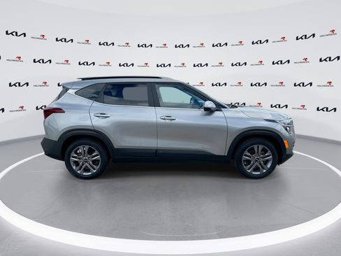 Certified 2023 Kia Seltos S image 9