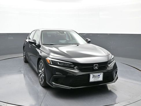 Certified 2023 Honda Civic EX image 3