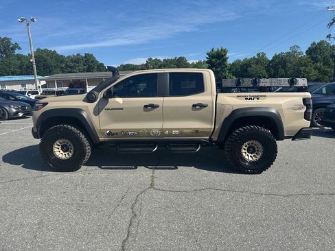 Used 2024 Chevrolet Colorado ZR2 w/ ZR2 Bison Edition AWD/4WD image 2