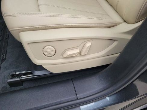 Certified 2023 Audi Q5 2.0T Premium Plus w/ Premium Plus Package AWD/4WD image 11