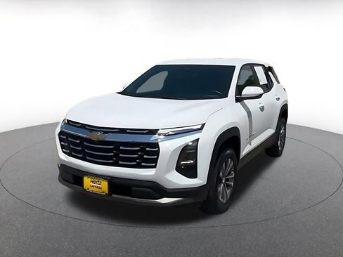 Used 2025 Chevrolet Equinox LT FWD image 5