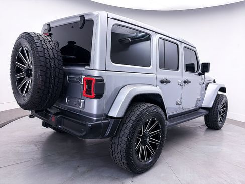 Used 2021 Jeep Wrangler Unlimited Sahara w/ Safety Group AWD/4WD image 19