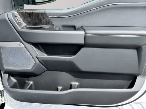 Used 2023 Ford F250 Lariat image 32