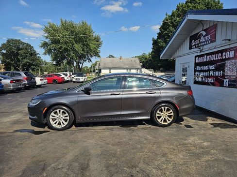 Used 2015 Chrysler 200 Limited w/ Convenience Group FWD image 6