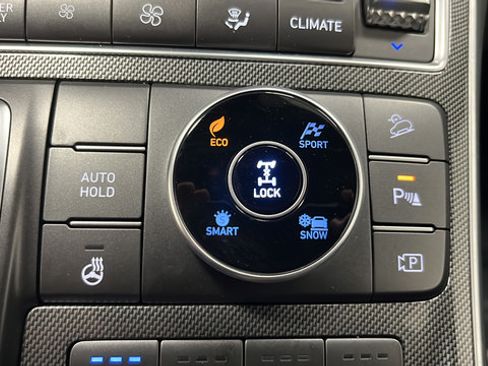 Used 2023 Hyundai Santa Fe Limited AWD/4WD image 34
