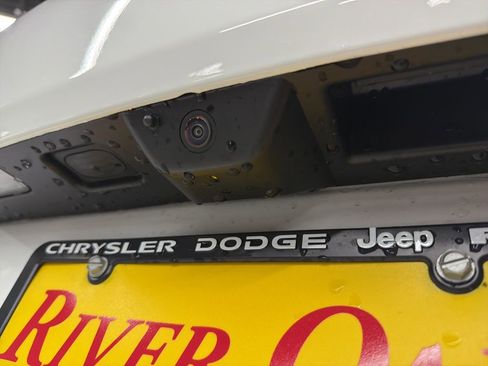 New 2026 Jeep Grand Cherokee L Limited AWD/4WD image 7