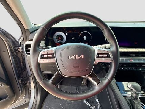 Used 2024 Kia Telluride SX Prestige w/ Towing Package image 31