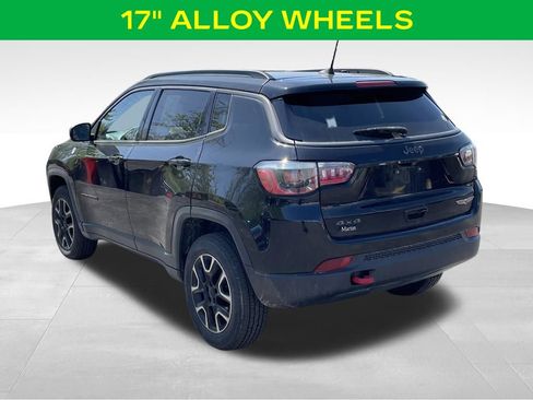 Used 2019 Jeep Compass Trailhawk w/ Cold Weather Group AWD/4WD image 7