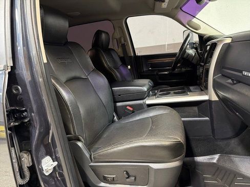 Used 2015 RAM 3500 Laramie w/ Convenience Group AWD/4WD image 40