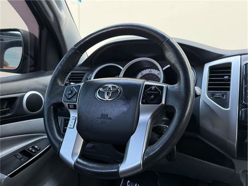 Used 2015 Toyota Tacoma PreRunner w/ TRD Sport Package RWD image 11