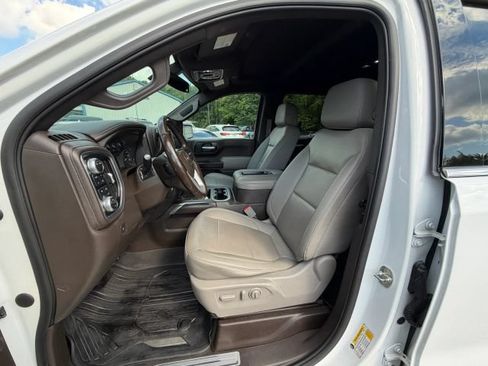 Used 2021 GMC Sierra 1500 SLT w/ SLT Convenience Package AWD/4WD image 9