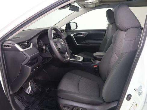 Used 2024 Toyota RAV4 XLE w/ Convenience Package AWD/4WD image 12