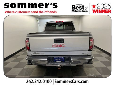 Used 2018 GMC Sierra 1500 SLT AWD/4WD image 4