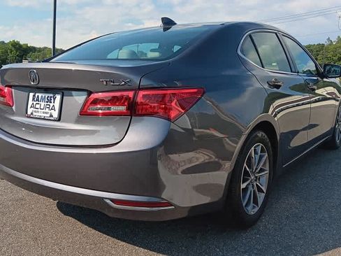 Used 2020 Acura TLX FWD image 5
