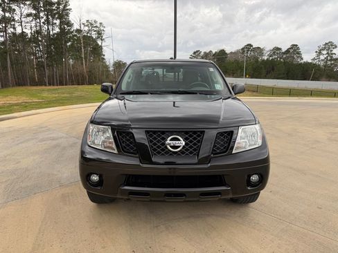 Used 2016 Nissan Frontier SV image 8
