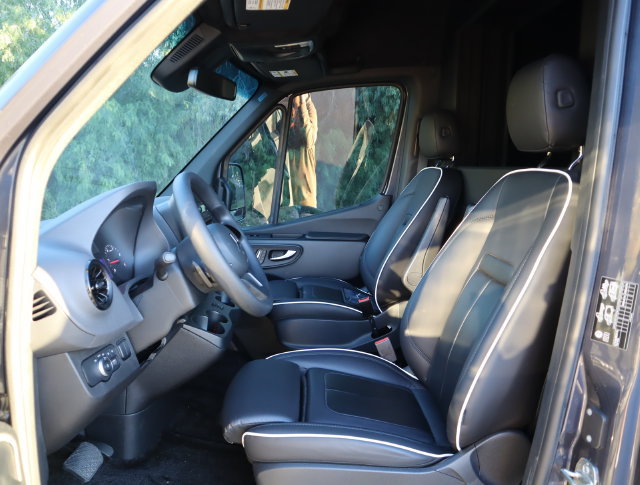 Used 2021 Mercedes-Benz Sprinter 3500 image 43