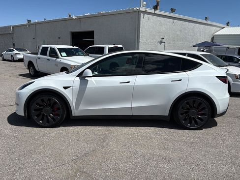 Used 2022 Tesla Model Y Performance AWD/4WD image 5