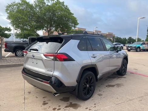 Used 2023 Toyota RAV4 XSE AWD/4WD image 5