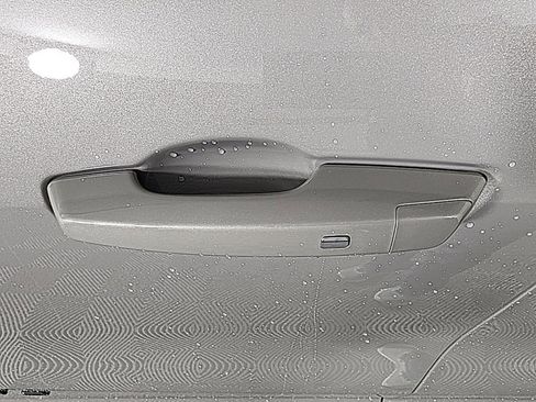 New 2026 Chevrolet Traverse Z71 w/ Enhanced Driving Package image 14