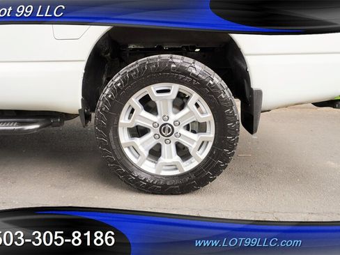 Used 2021 Nissan Titan SV w/ SV Convenience Package AWD/4WD image 36