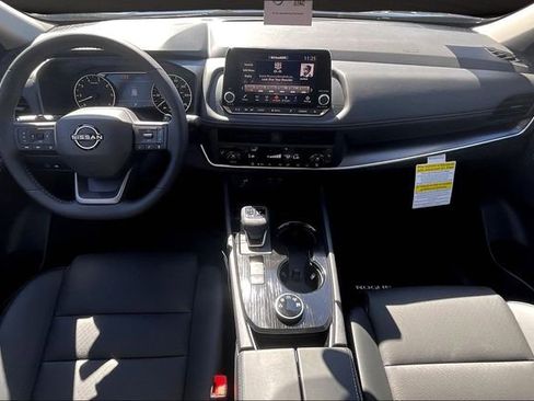New 2026 Nissan Rogue SV image 5