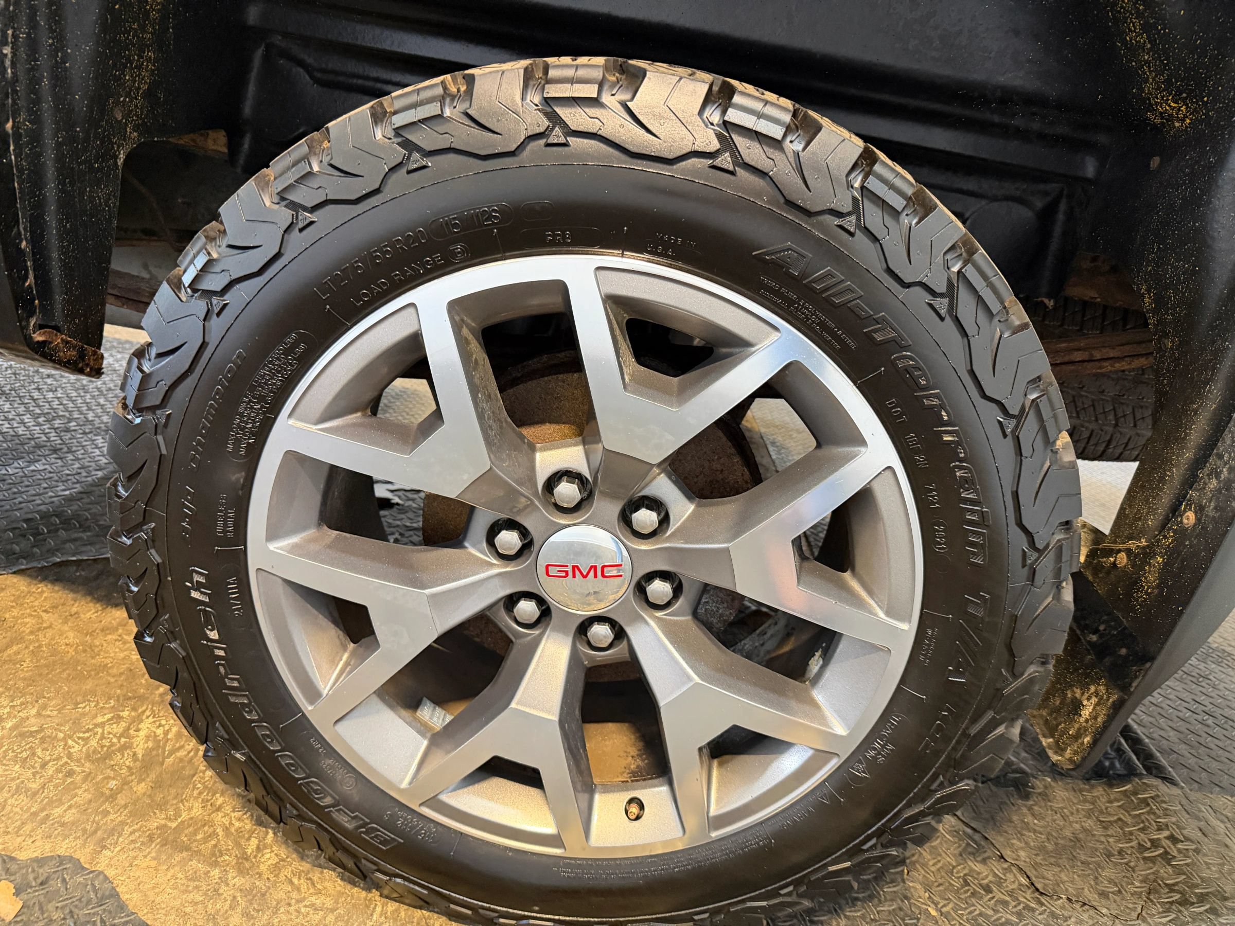 Used 2012 GMC Sierra 1500 SLE w/ Chrome Essentials Package AWD/4WD image 33