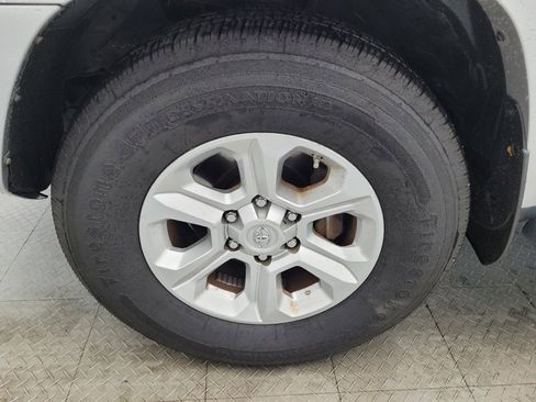 Used 2020 Toyota 4Runner SR5 Premium image 31