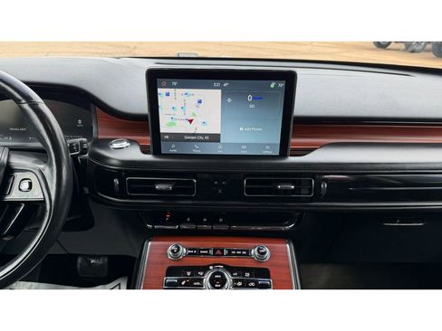 Used 2022 Lincoln Aviator Reserve w/ Equipment Group 201A image 15