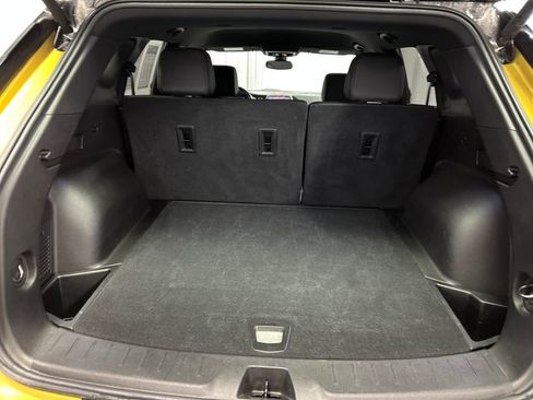Used 2022 Chevrolet Blazer RS image 24
