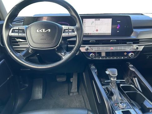 Used 2025 Kia Telluride S AWD/4WD image 12
