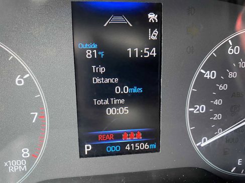 Used 2023 Toyota Corolla SE FWD image 9
