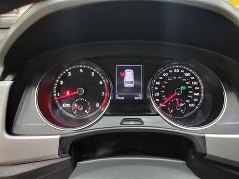 Used 2021 Volkswagen Atlas SE image 31