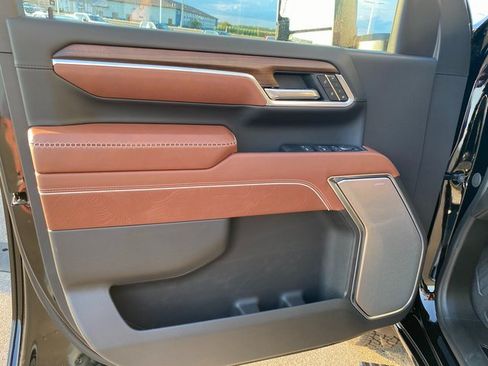 New 2025 GMC Sierra 2500 Denali Ultimate w/ Max Trailering Package image 18