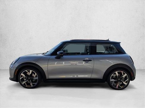 Certified 2025 MINI Cooper S image 9