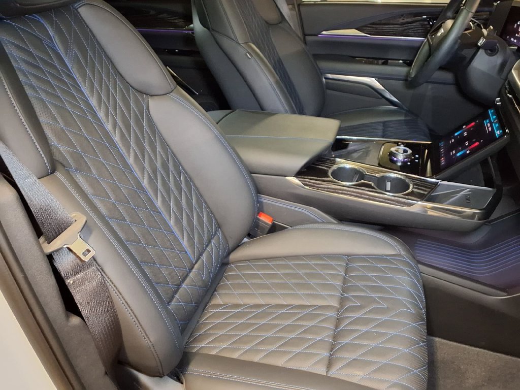 New 2026 Cadillac Escalade IQ Sport 1 AWD/4WD image 21