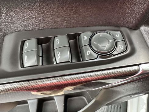 Used 2019 GMC Sierra 1500 AT4 w/ AT4 Premium Package image 10