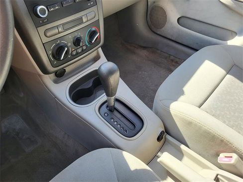 Used 2005 Chevrolet Cobalt Sedan image 10