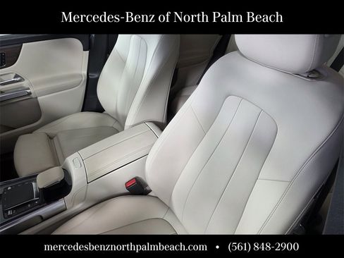 Used 2023 Mercedes-Benz GLB 250 image 10