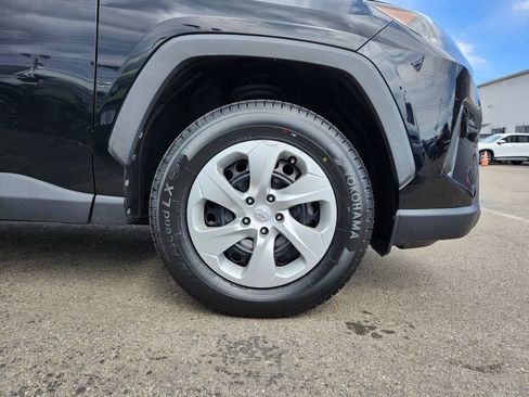 Used 2020 Toyota RAV4 LE w/ All Weather Liner Package AWD/4WD image 13