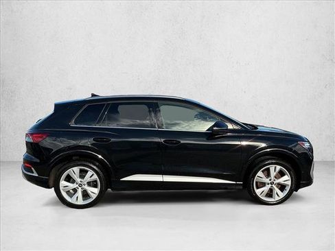 Used 2023 Audi Q4 e-tron Prestige w/ 20" Wheel Package image 4