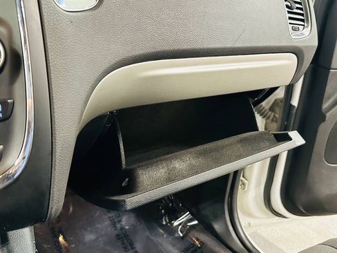 Used 2018 Dodge Durango SXT AWD/4WD image 21
